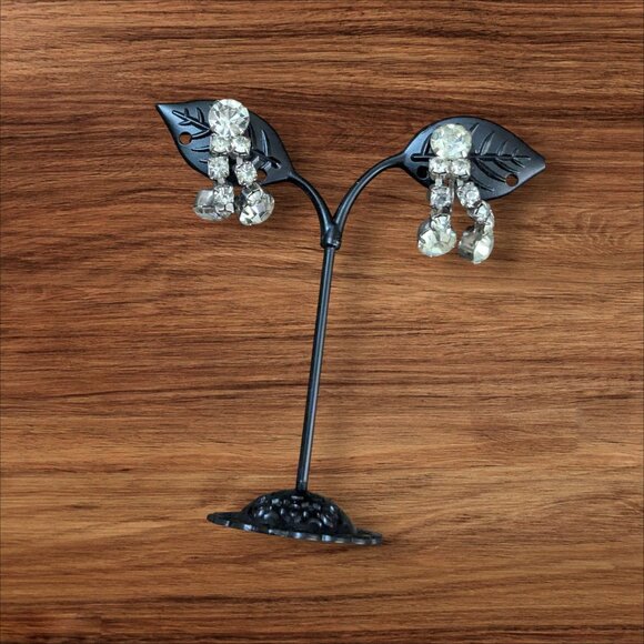 Vintage 1930s-50s Rhinestone Waterfall Style  tone Clip-On Earrings Jewelry - Picture 2 of 7